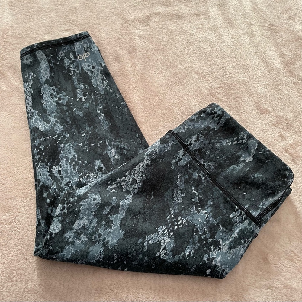 Alo crop leggings size S